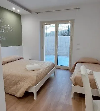 مزرعة للإقامة Il Parco Degli Ulivi *