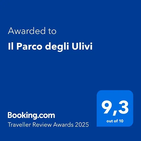 Il Parco Degli Ulivi مزرعة للإقامة فاستو